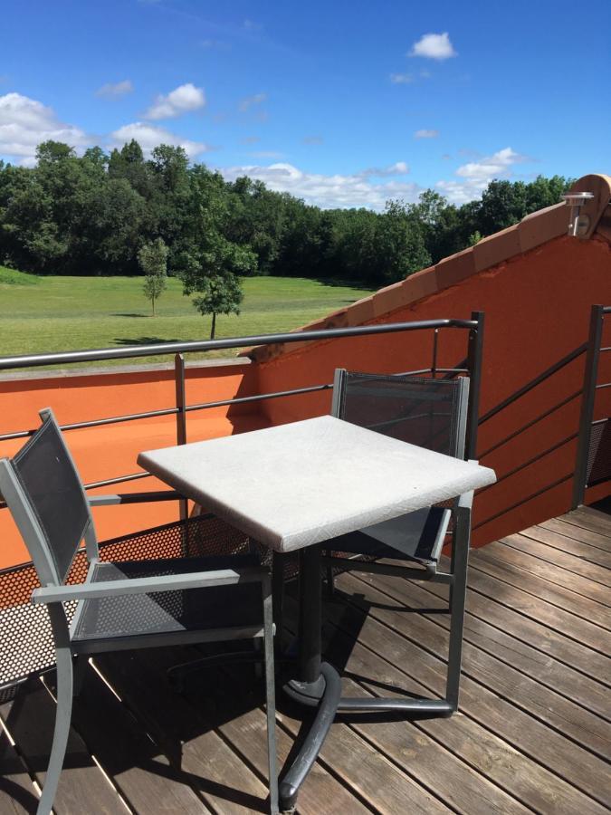 Domaine Des Jardins De La Saone Hotell Tournus Exteriör bild