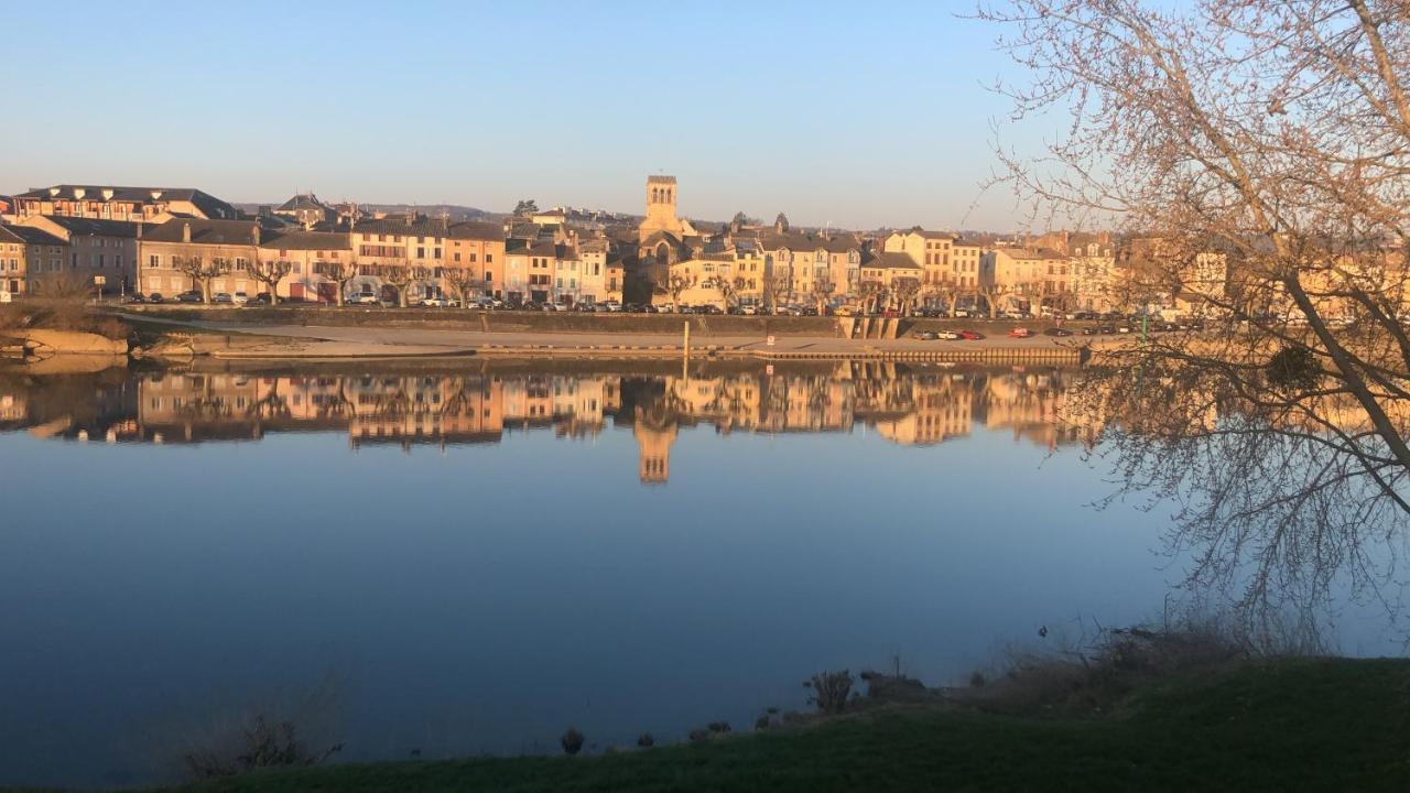 Domaine Des Jardins De La Saone Hotell Tournus Exteriör bild