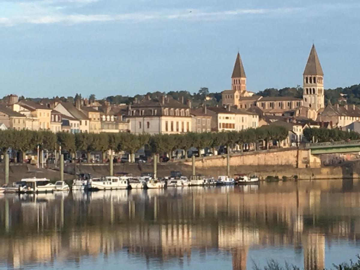 Domaine Des Jardins De La Saone Hotell Tournus Exteriör bild